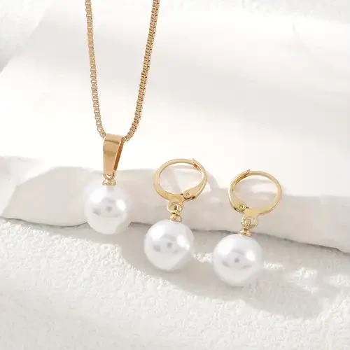 Juego de aretes y collar de perlas's foto | Dádiva |  BizneCubano